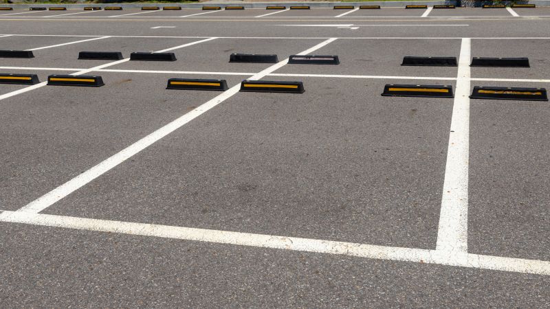 parking lot striping and maintenance