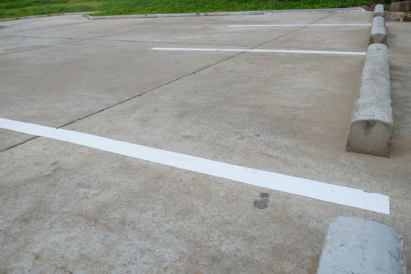 parking lot striping and maintenance